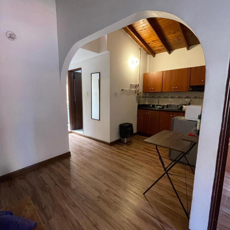 Hermoso apartamento con terraza - Two-Bedroom Apartment - 8