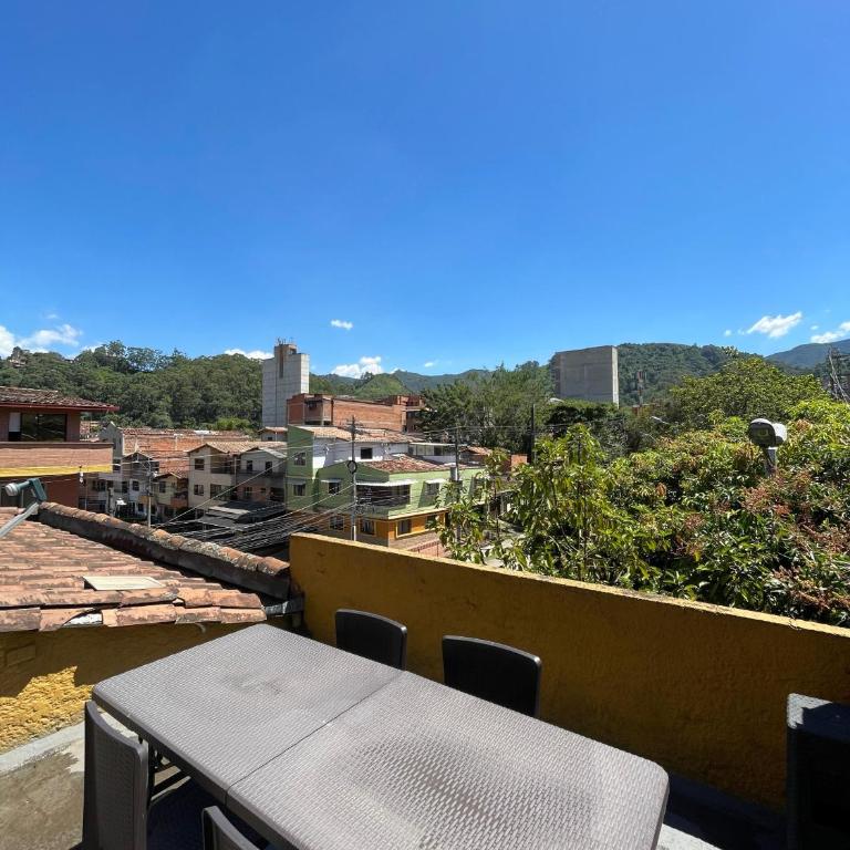 Hermoso apartamento con terraza - Two-Bedroom Apartment - 20