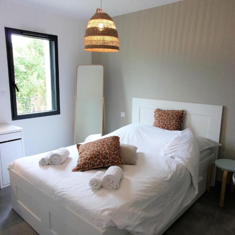 Maison contemporaine spacieuse avec jardin - Maison de Vacances - 11