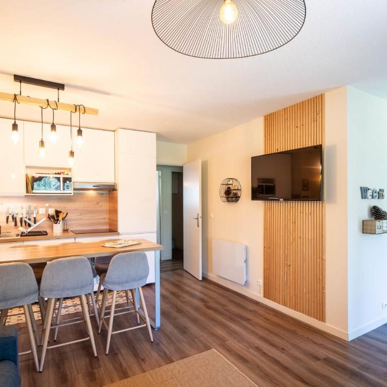 Comfortable apartment with pool - Appartement - 3