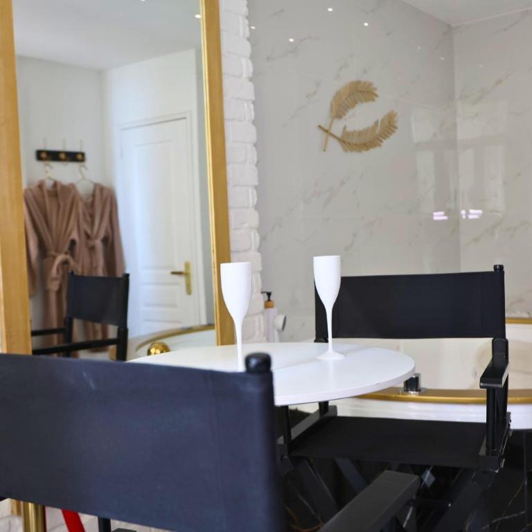 La Suite Palme d'Or Jacuzzi - Appartement 1 Chambre - 12