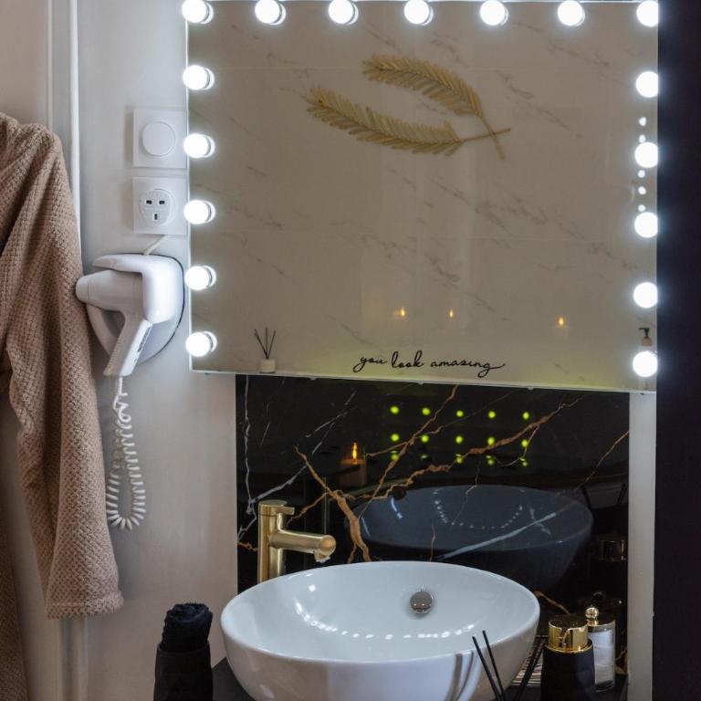 La Suite Palme d'Or Jacuzzi - Appartement 1 Chambre - 34
