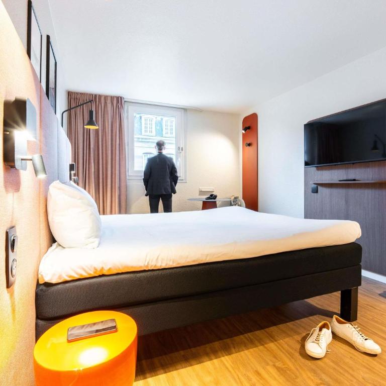 ibis Strasbourg Centre Petite France - Chambre Double Supérieure avec Canapé - 5