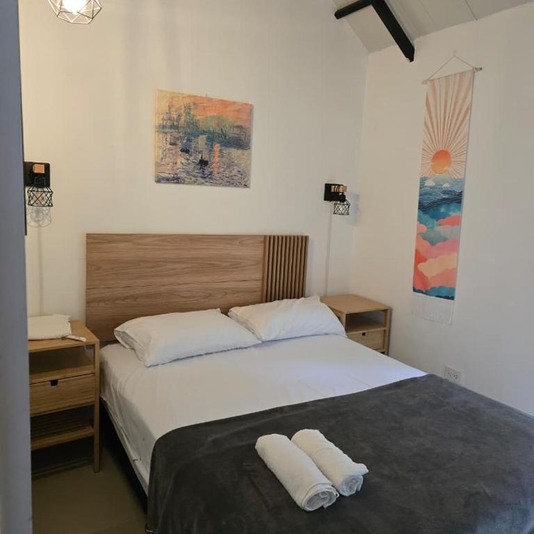 Apartamento tipo loft luminoso y espacioso - Three-Bedroom Apartment - 8