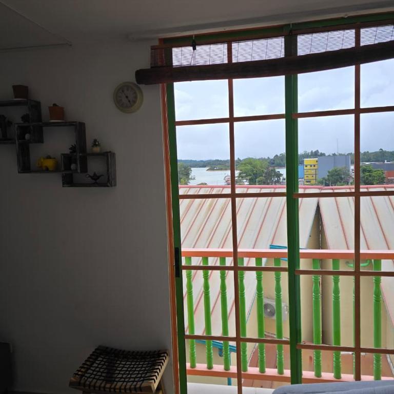 Apartamento tipo loft luminoso y espacioso - Three-Bedroom Apartment - 9