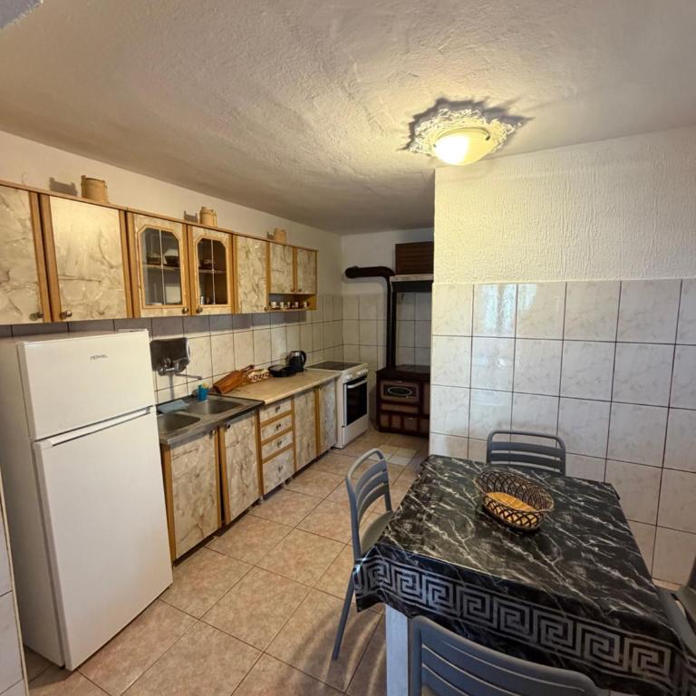 Apartments Agovic - Two-Bedroom Apartment - 12