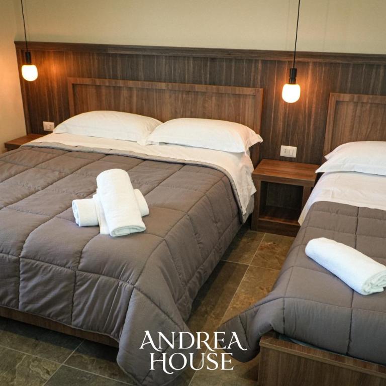 Andrea House - Comfort Dreibettzimmer mit Dusche - 45