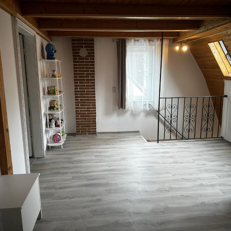 4 Room Apartment with Balkon in Heidingsfelds Center - Apartment mit 2 Schlafzimmern - 13