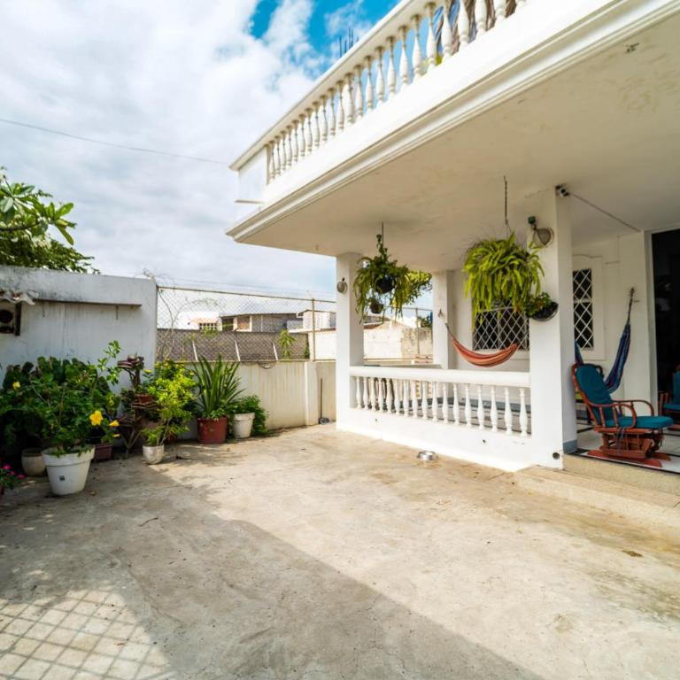 Pangora, habitación privada de Flor de Lis Beach House - One-Bedroom Apartment - 14