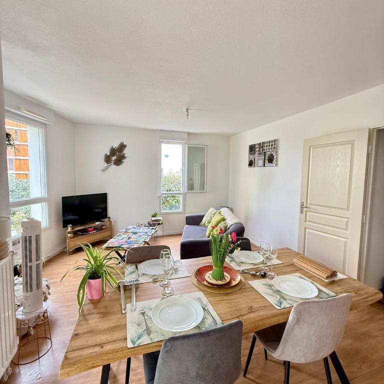 Grand T3 lumineux - Proche centre ville avec terrasse et parking - Apartment mit 2 Schlafzimmern - 1