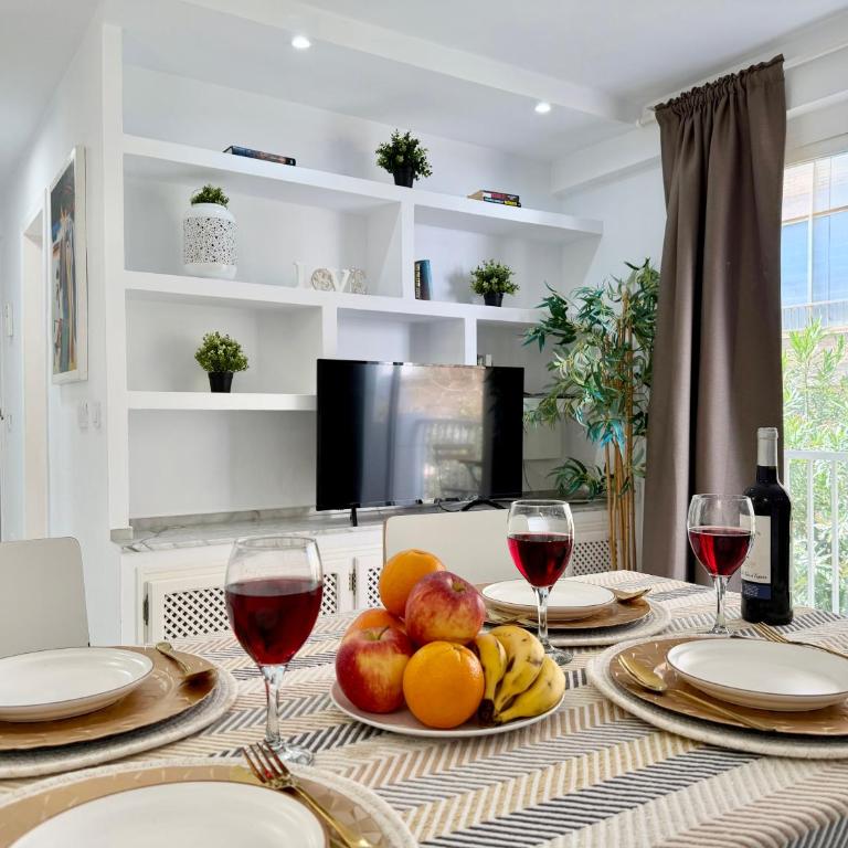 Premium Apartment Terrace & Beachfront by TuriVida - Apartment mit Terrasse - 1