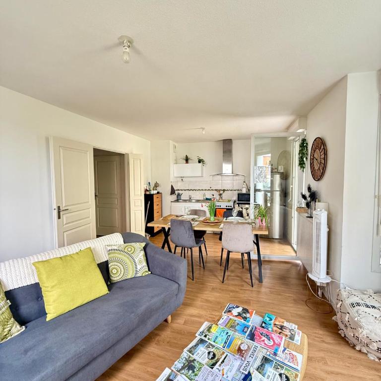Grand T3 lumineux - Proche centre ville avec terrasse et parking - Apartment mit 2 Schlafzimmern - 30