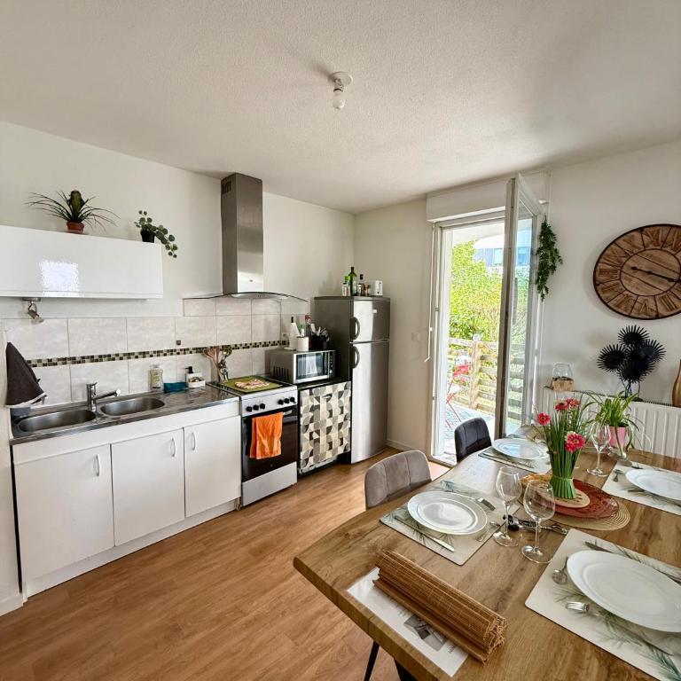 Grand T3 lumineux - Proche centre ville avec terrasse et parking - Apartment mit 2 Schlafzimmern - 9