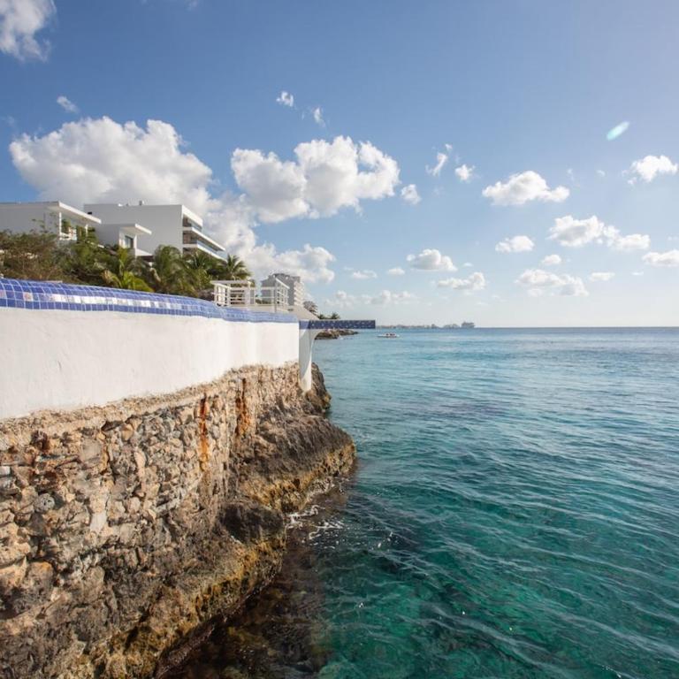 Oceanfront Escape Sunset Views and Caribbean Breeze - Apartamento de 2 dormitorios - 1