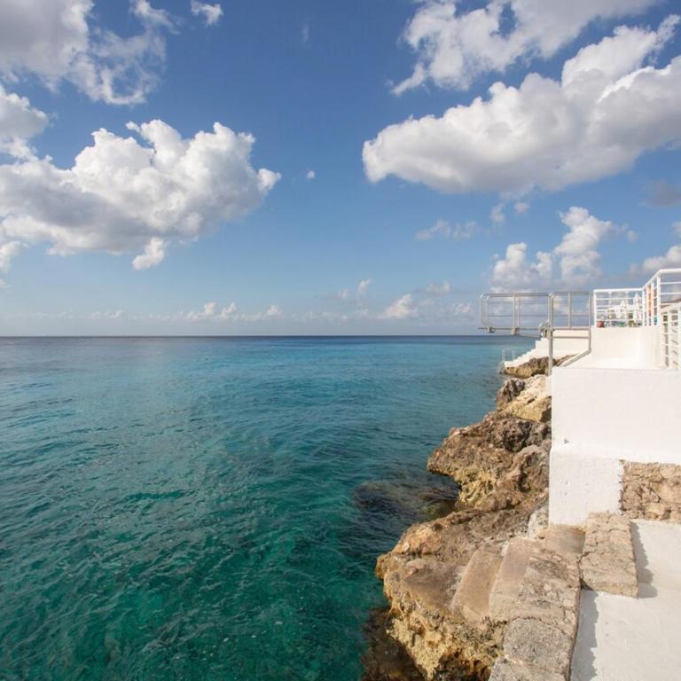 Oceanfront Escape Sunset Views and Caribbean Breeze - Apartamento de 2 dormitorios - 32