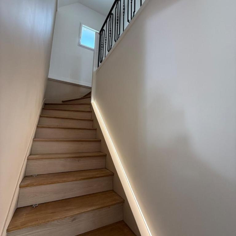 Maison en ville proche 24h - Villa 3 Chambres - 16