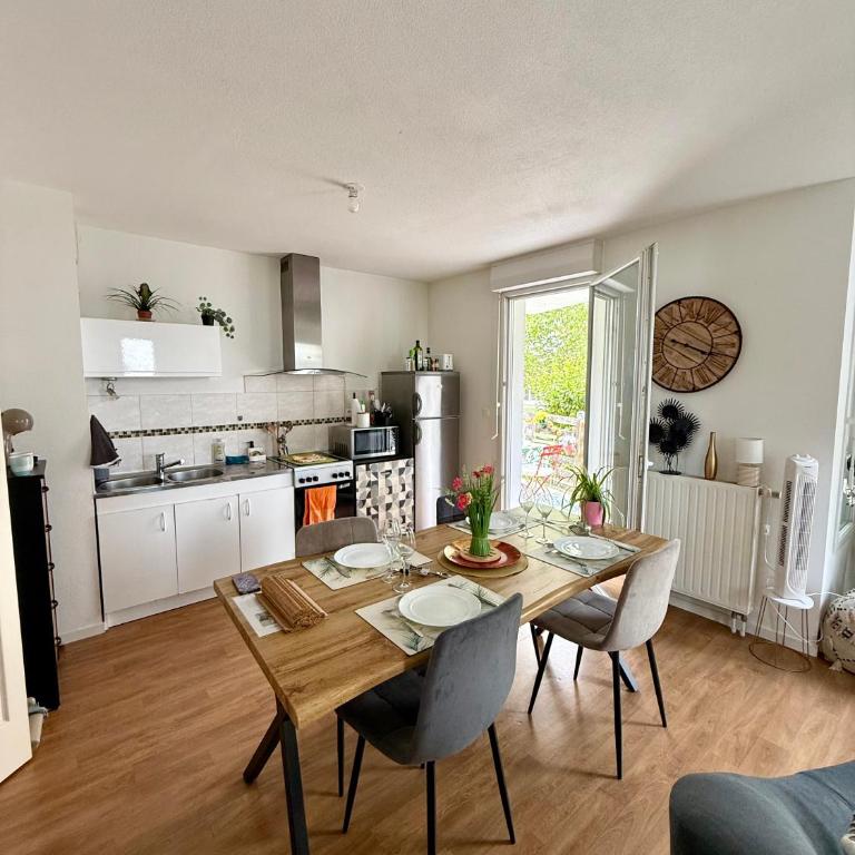 Grand T3 lumineux - Proche centre ville avec terrasse et parking - Apartment mit 2 Schlafzimmern - 7