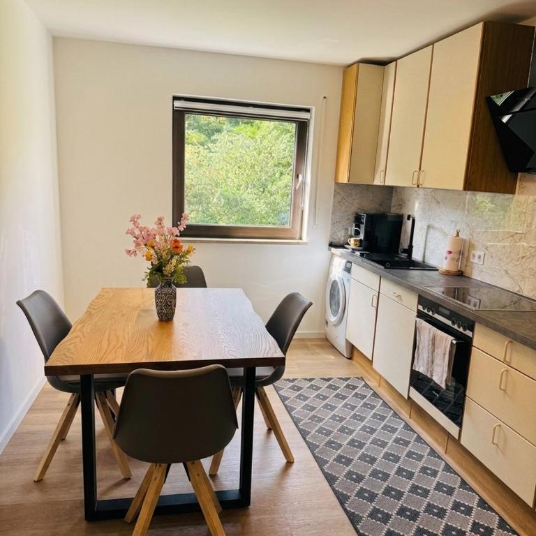 Work & Family Comfort in Heidingsfeld - Apartment mit 2 Schlafzimmern - 1