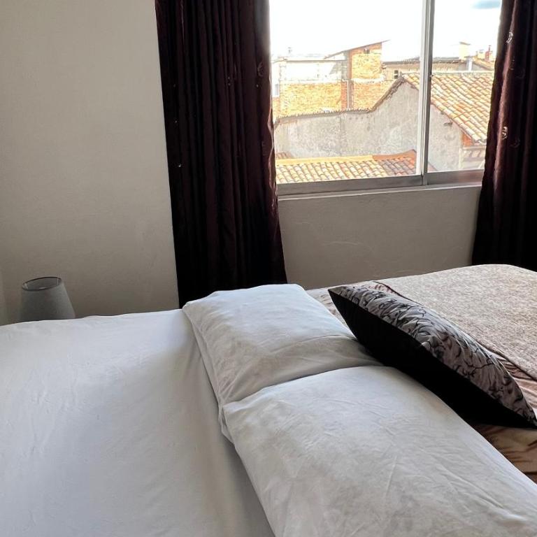 Casa Perla Cuencana Hostal - Large Double Room - 3