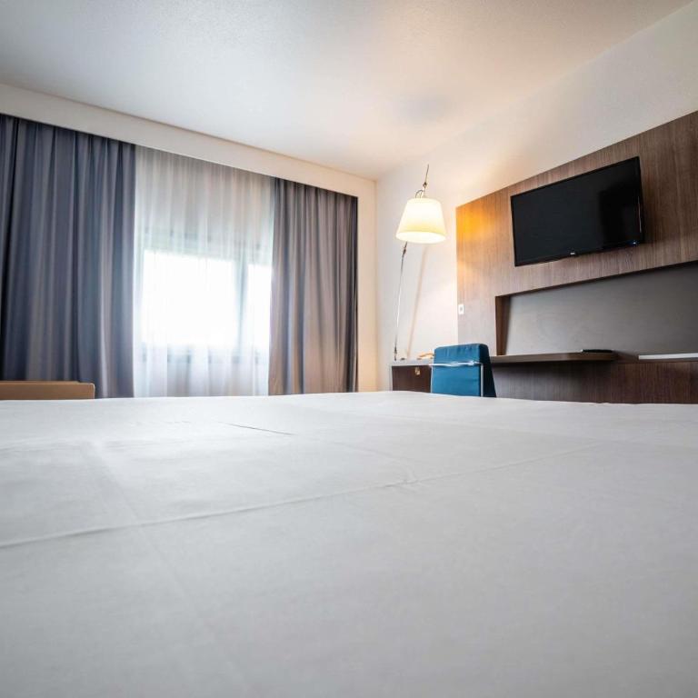 Novotel Nantes Centre Gare - Chambre Double Supérieure avec Canapé - 5