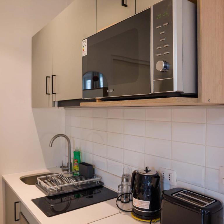 Chic 1BR for 4 Bellavista Metro & Hospital Access - Studio - 19