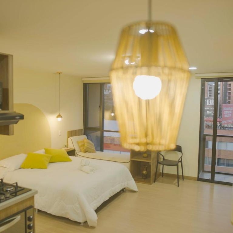 Loft Alegría Medellín - One-Bedroom Apartment with City View - 8