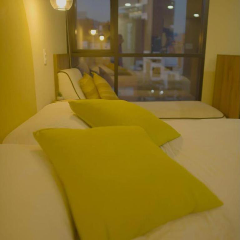 Loft Alegría Medellín - One-Bedroom Apartment with City View - 11