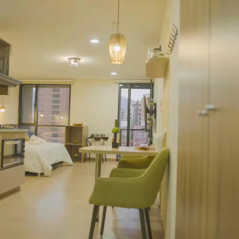 Loft Alegría Medellín - One-Bedroom Apartment with City View - 27