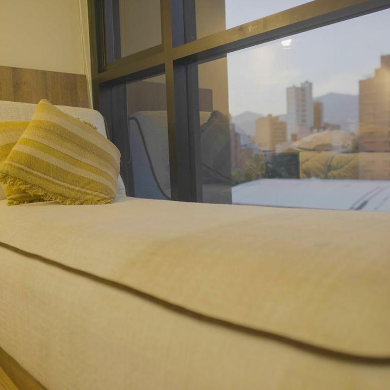 Loft Alegría Medellín - One-Bedroom Apartment with City View - 16