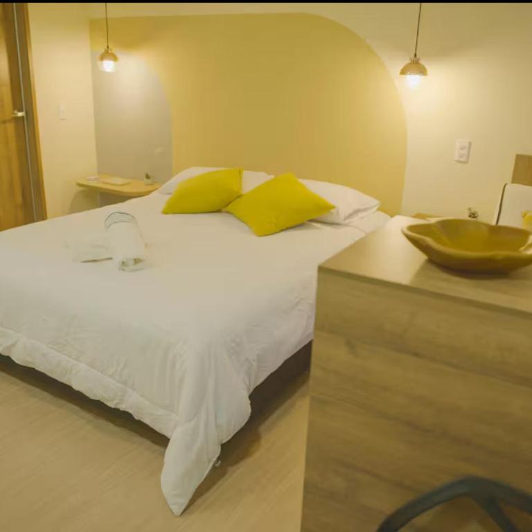 Loft Alegría Medellín - One-Bedroom Apartment with City View - 18