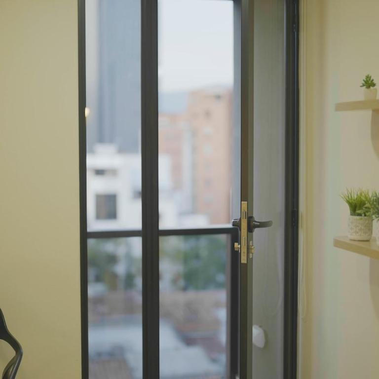 Loft Alegría Medellín - One-Bedroom Apartment with City View - 39
