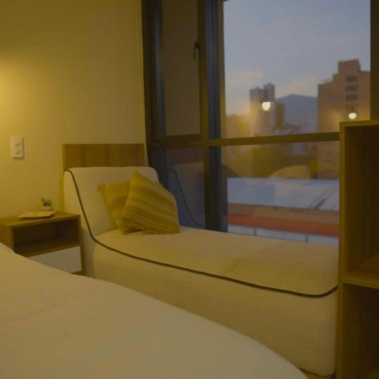 Loft Alegría Medellín - One-Bedroom Apartment with City View - 21