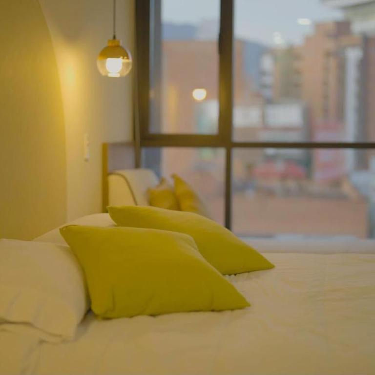Loft Alegría Medellín - One-Bedroom Apartment with City View - 20