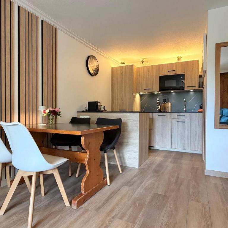 Appartement Mont Blanc Rénové 2026 Parking et Terrasse - Apartamento de 1 dormitorio - 25