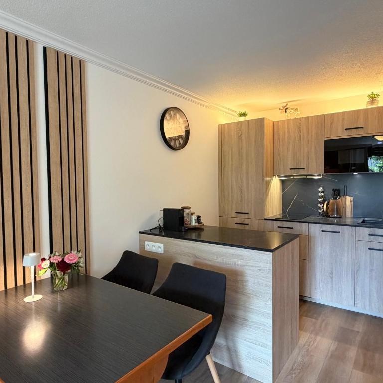 Appartement Mont Blanc Rénové 2026 Parking et Terrasse - Apartamento de 1 dormitorio - 6