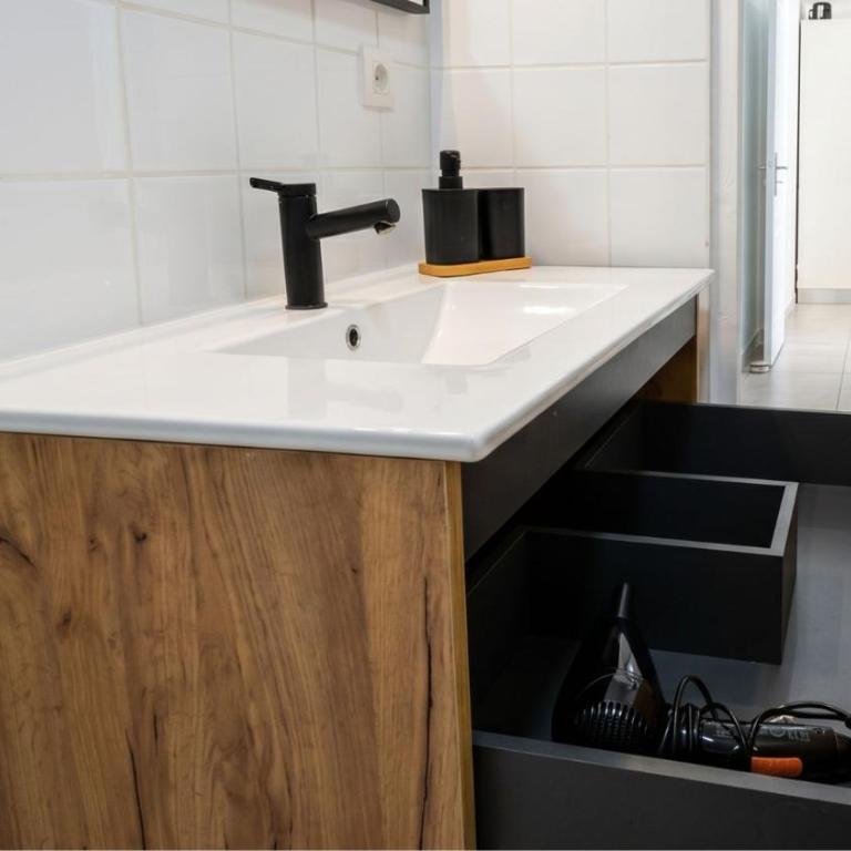 LE 84 - Grand T3 Climatisé - Terrasse & Parking Privé - Appartement 2 Chambres - 10