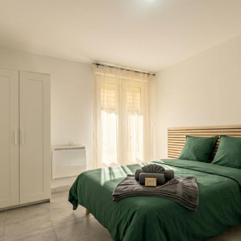 LE 84 - Grand T3 Climatisé - Terrasse & Parking Privé - Appartement 2 Chambres - 6