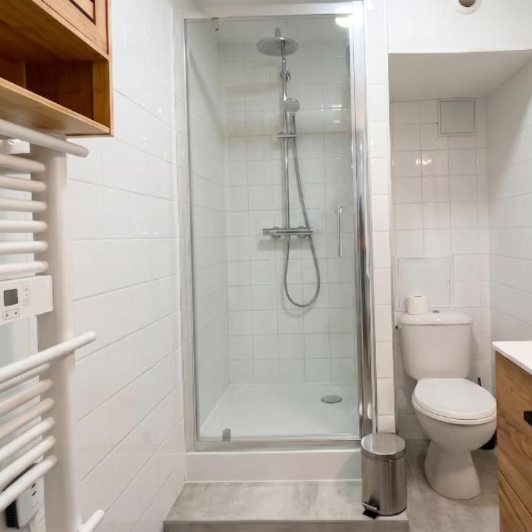 LE 84 - Grand T3 Climatisé - Terrasse & Parking Privé - Appartement 2 Chambres - 9
