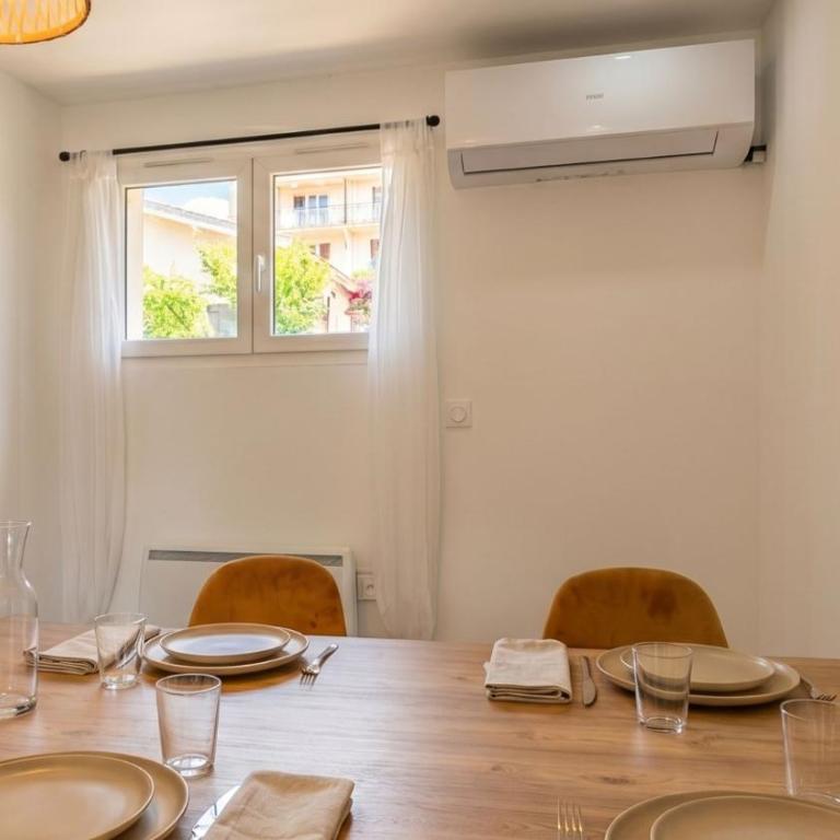 LE 84 - Grand T3 Climatisé - Terrasse & Parking Privé - Appartement 2 Chambres - 4