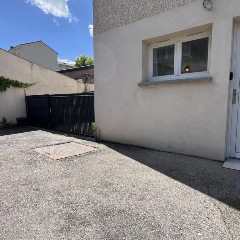 LE 84 - Grand T3 Climatisé - Terrasse & Parking Privé - Appartement 2 Chambres - 11