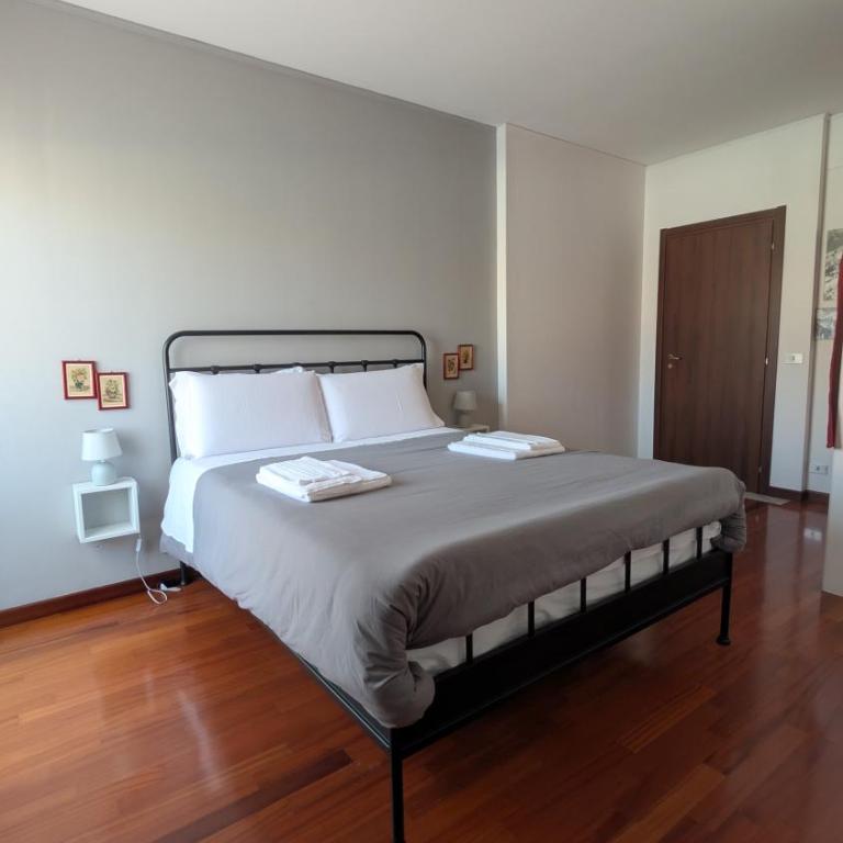 Casa Doretta - Camere Rooms - Doppelzimmer mit Balkon - 2
