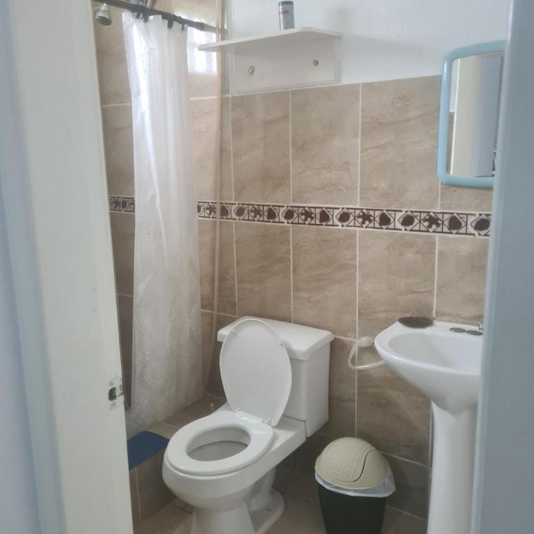 Coastal Getaway 2 Bedroom Flat - Two-Bedroom Apartment - 8