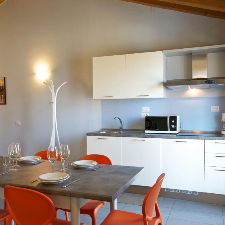 Marenca Residence - Appartamento con 2 Camere da Letto e Balcone - 7