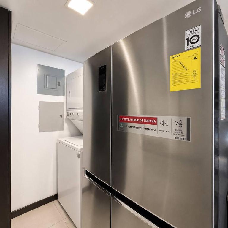Bellini Puerto Santa Ana, Pool, Parking, AC & Laundry, Cerca de bares y restaurantes - Two-Bedroom Apartment - 7