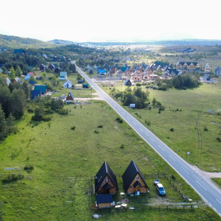 Brvnare Vujičic - Two-Bedroom House - 13