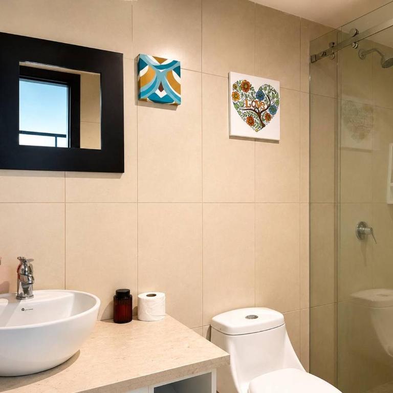 Bellini Puerto Santa Ana, Pool, Parking, AC & Laundry, Cerca de bares y restaurantes - Suite - 2