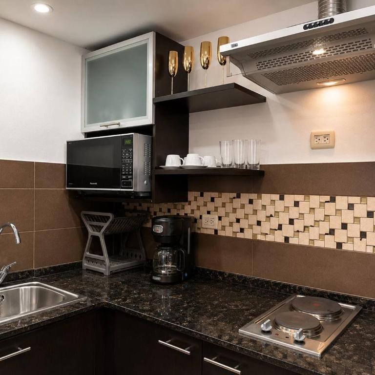 Bellini Puerto Santa Ana, Pool, Parking, AC & Laundry, Cerca de bares y restaurantes - Suite - 4