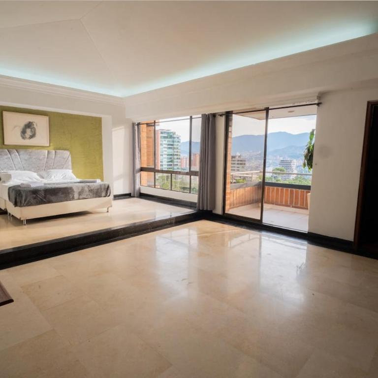 Apartamento amplio en El Poblado, cerca de Provenza - One-Bedroom Apartment - 12