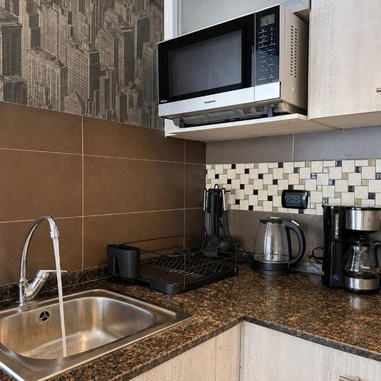 Bellini Puerto Santa Ana, Pool, Parking, AC & Laundry, Cerca de bares y restaurantes - Suite - 14
