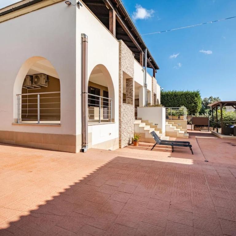 Relax in Villa with Garden Private Terrace 200m from Sea Siracusa - Apartamento - 15